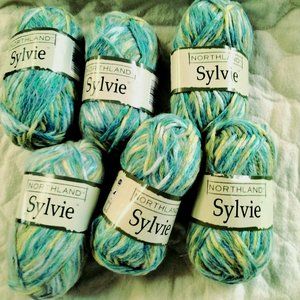 Yarn Herrschners Northland SYLVIE